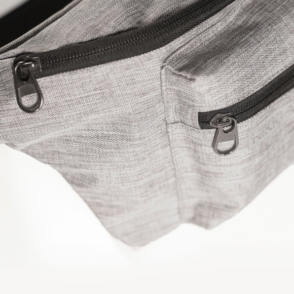 Nikki Blakketter Season 2 Hip Bag - Picture 5 of 6